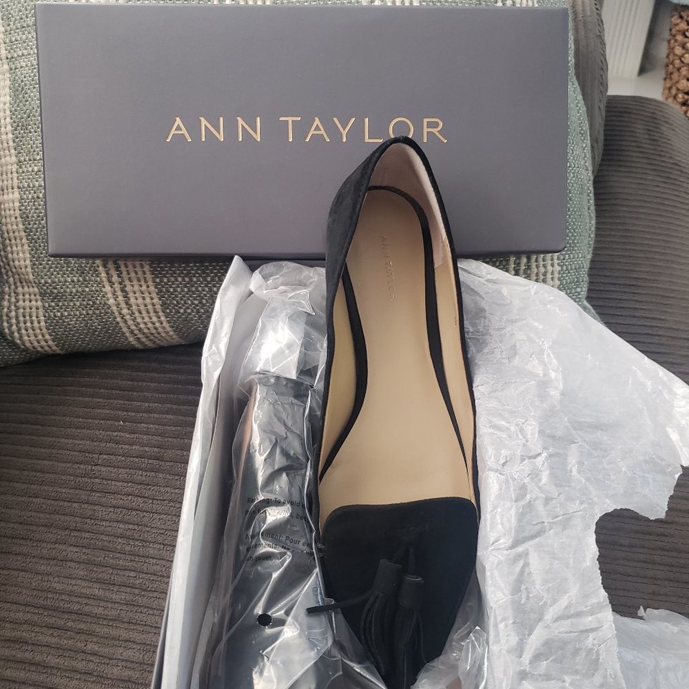 Eva pointed toe Tassel Flat